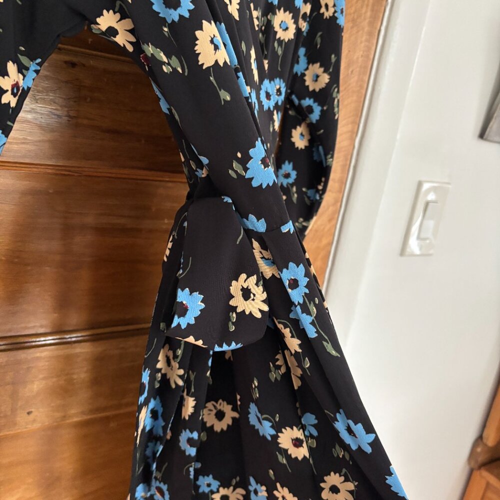 No. 6 Store Romy Jumpsuit in Black and Blue Falling Floral - Picture 7 of 11